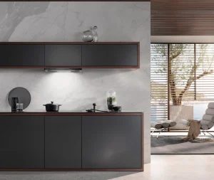DAS 4631 125 Edition Obsidianschwarz