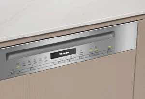 G 7238 SCi XXL E CleanSteel Front